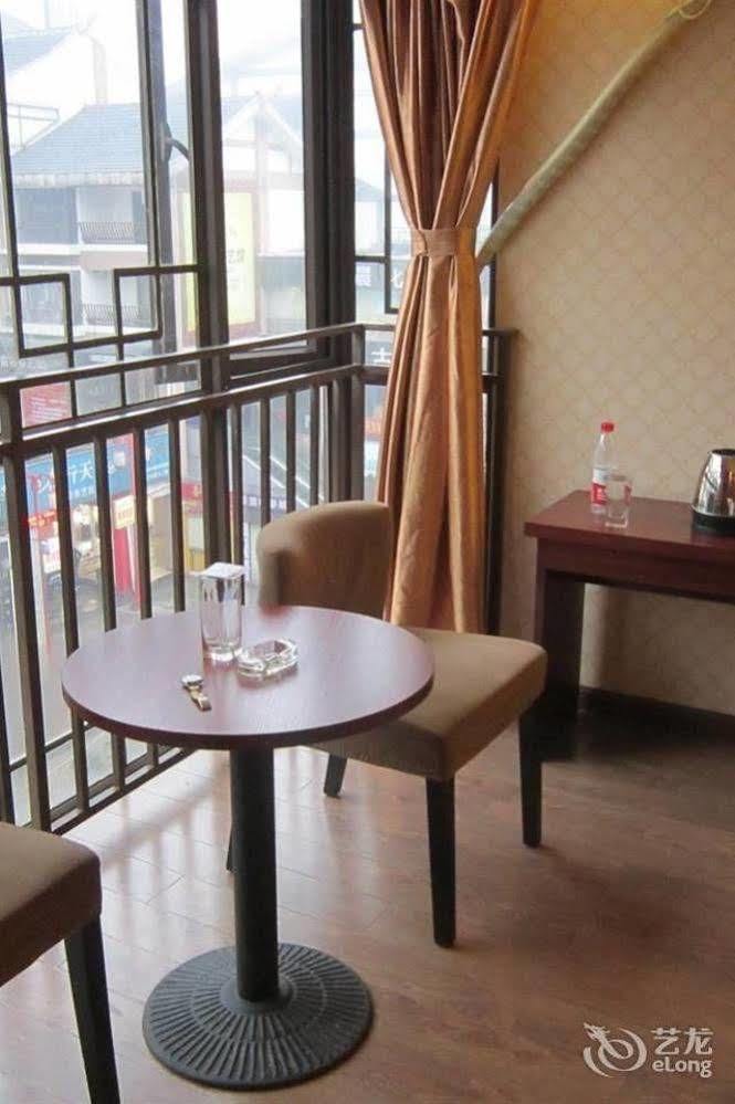 Dujiangyan Easy Hotel エクステリア 写真