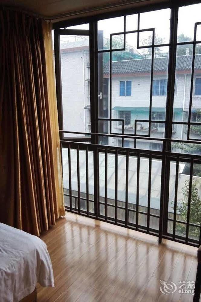 Dujiangyan Easy Hotel エクステリア 写真